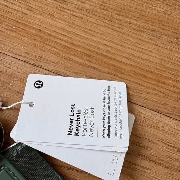 Lululemon Athletic Never Lost Keychain Green Legacy NWT - Picture 5 of 5